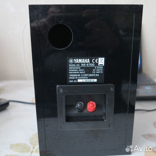 Акустические колонки Yamaha NX-E700