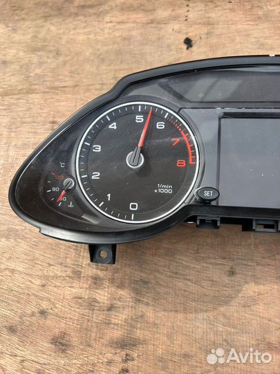 Панель приборов audi q5 8r 8r0920930n