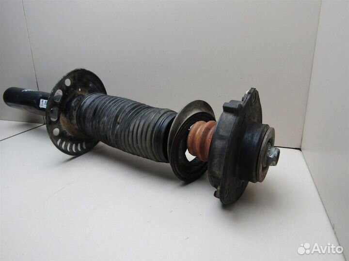 Амортизатор передний Skoda Octavia (A5 1Z) 2004