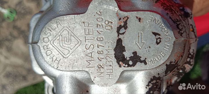 Полуось мтз,стаканы подшипников