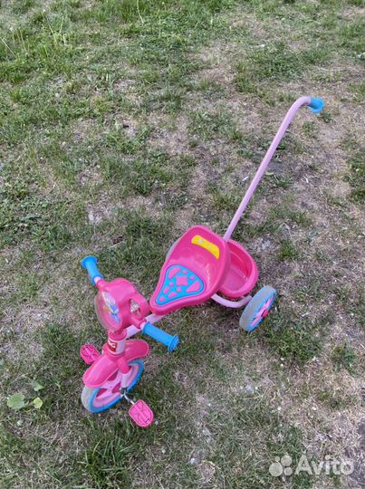 Детский велосипед с ручкой