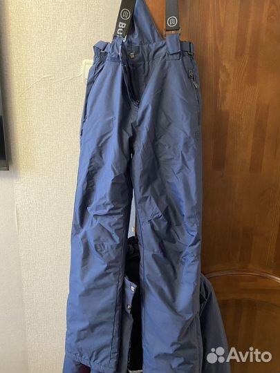 Горнолыжный костюм женский