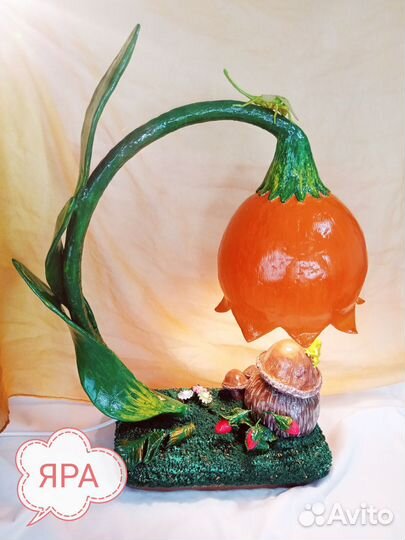 Лампа настольная