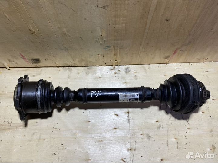 Приводной вал правый Audi A6 C5 2,4 бензин АКПП 50