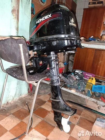 Двигатель HDX F 4 BMS и лодка Мнев и ко скат S-360