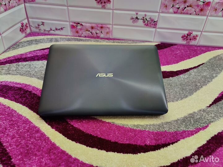 Ноутбук asus Intel Core i7/Intel HD Graphics 620