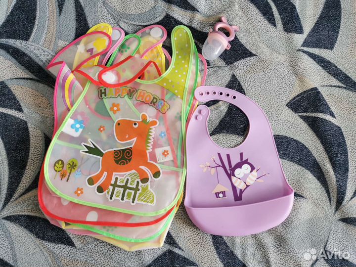 Слюнявчики