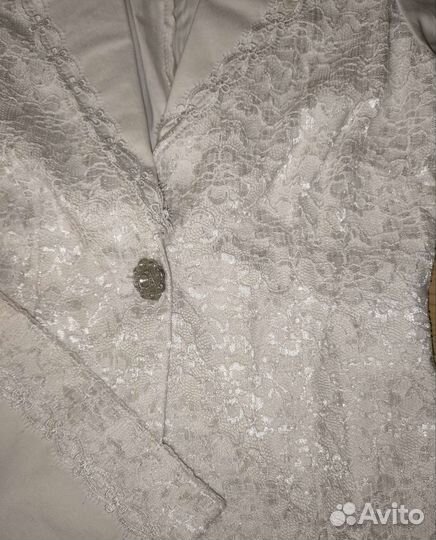 Пиджак 38-42 р,тянется