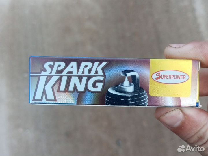 Свеча зажигания