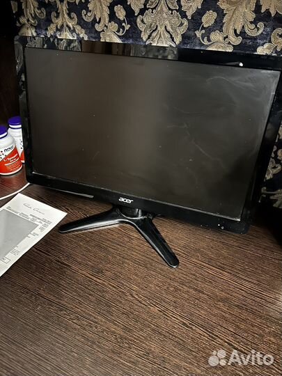 Монитор Acer G196 1366x768