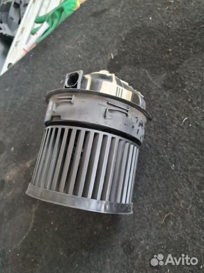 Мотор печки Peugeot 308 хэтчбек 1.6 EP6 2008