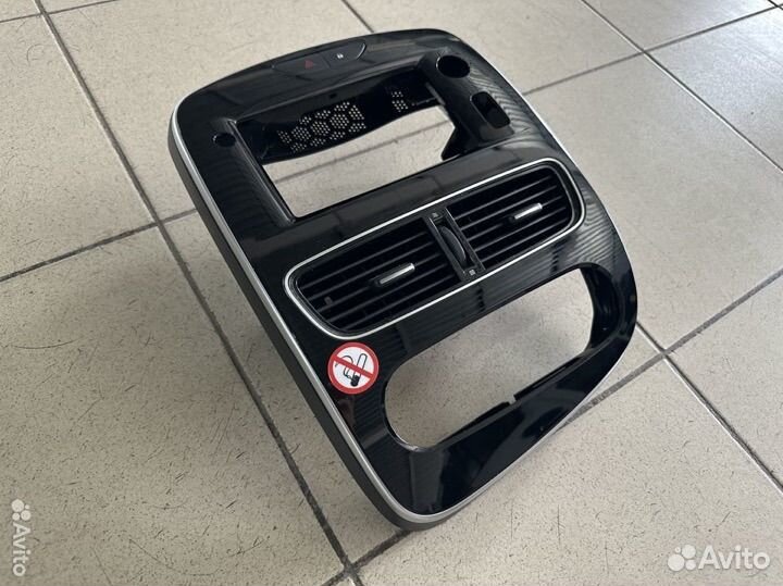 Рамка магнитолы с дефлекторами Рено Клио 4