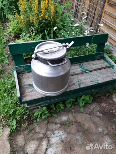 Продам алюминиевый бидон 25л