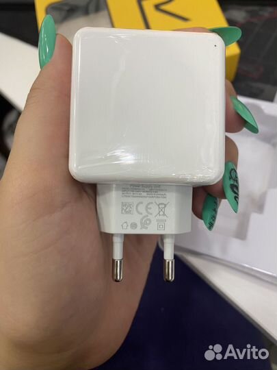 Зарядное устройство Realme + Кабель USB - Type-C