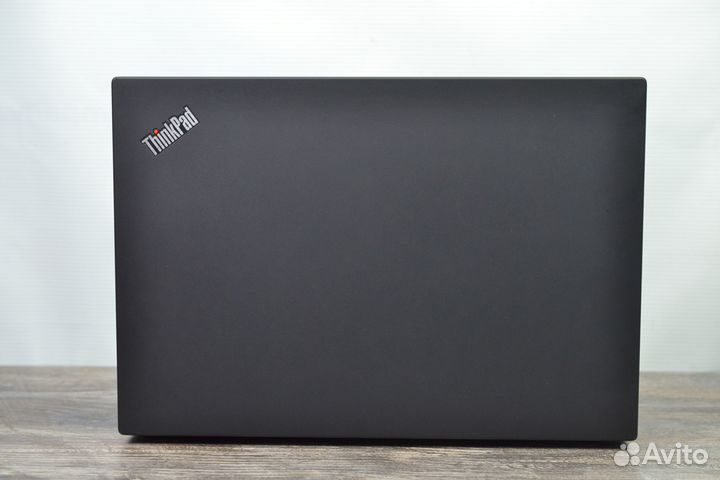 Lenovo ThinkPad T490