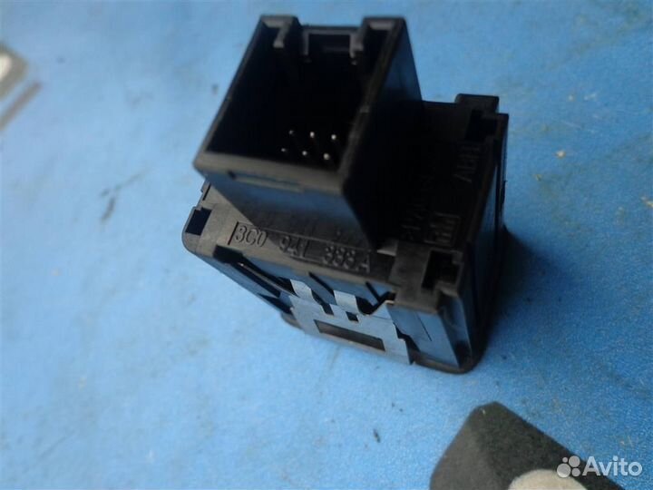 Кнопка корректора фар VW Passat B6