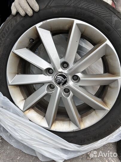 Колеса на skoda r16 лето+зима комплект