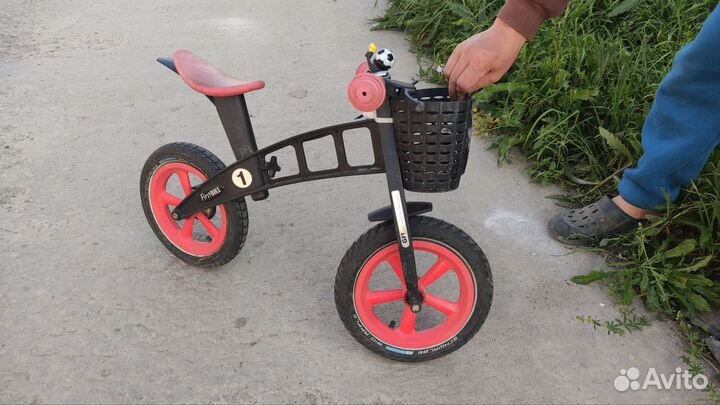 Беговел firstbike