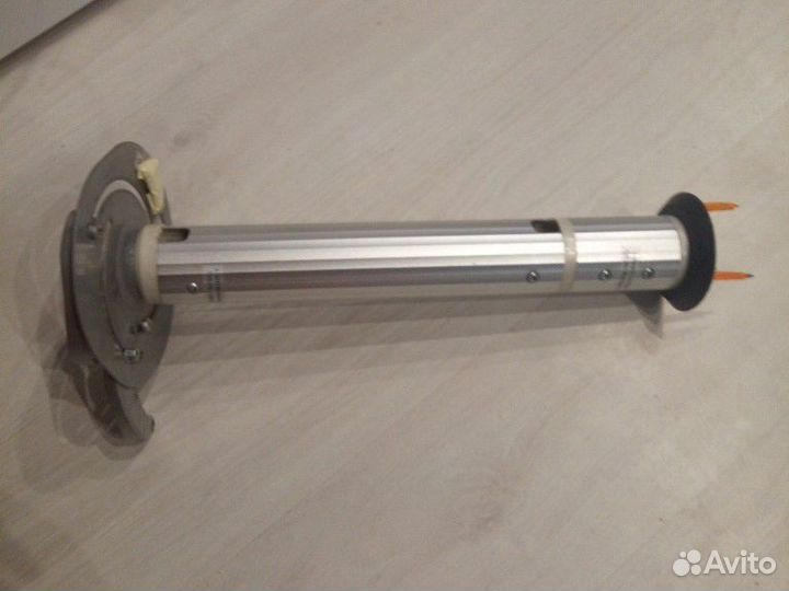 Кронштейн для проектора