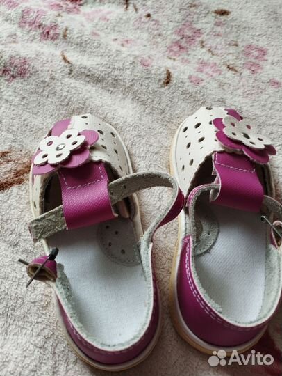 Босоножки для девочки