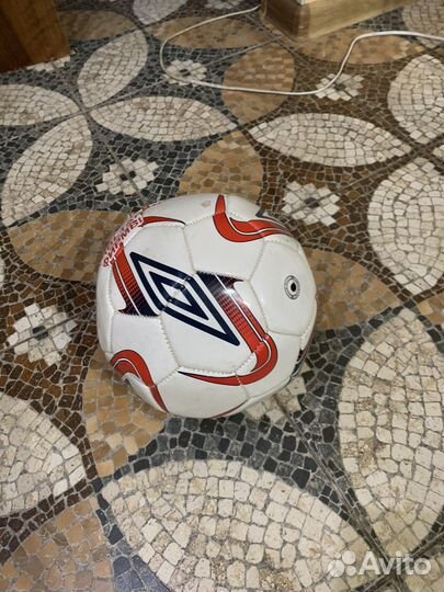 Футбольный мяч