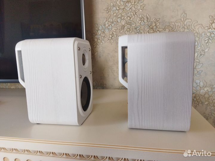 Полочная акустика Polk Audio Signature S10e white