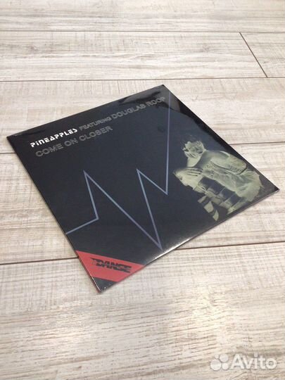 Pineapples - Come On Closer