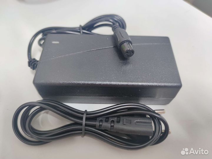 Зарядное устройство для электросамоката