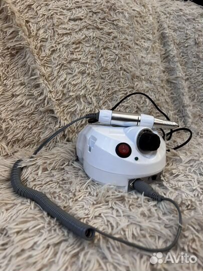 Машинка для аппаратного маникюра