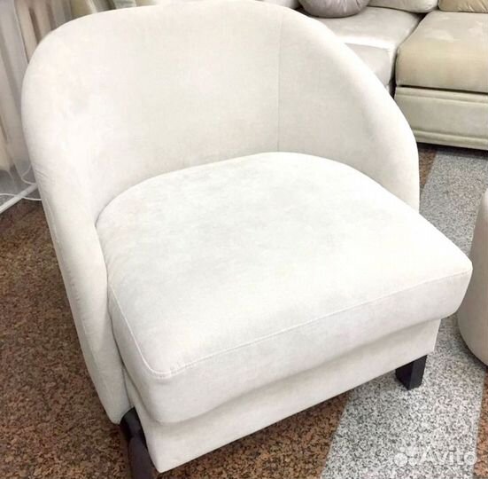 Дизайнерское кресло