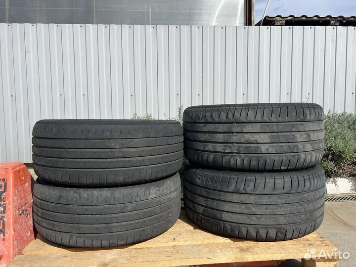 Bridgestone Turanza T005 245/40 R19 и 275/45 R19