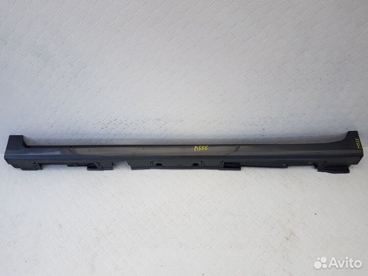 Накладка порога порог Toyota Prius Plus + левая