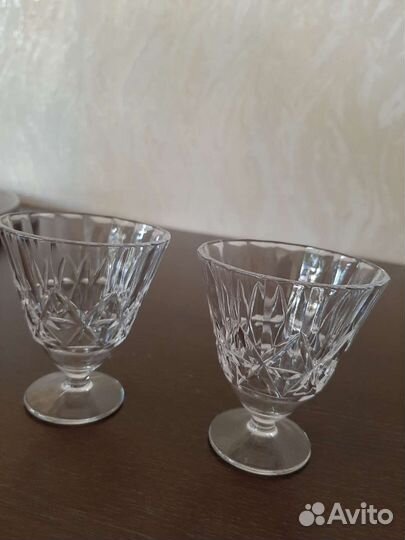 Хрустальные рюмки