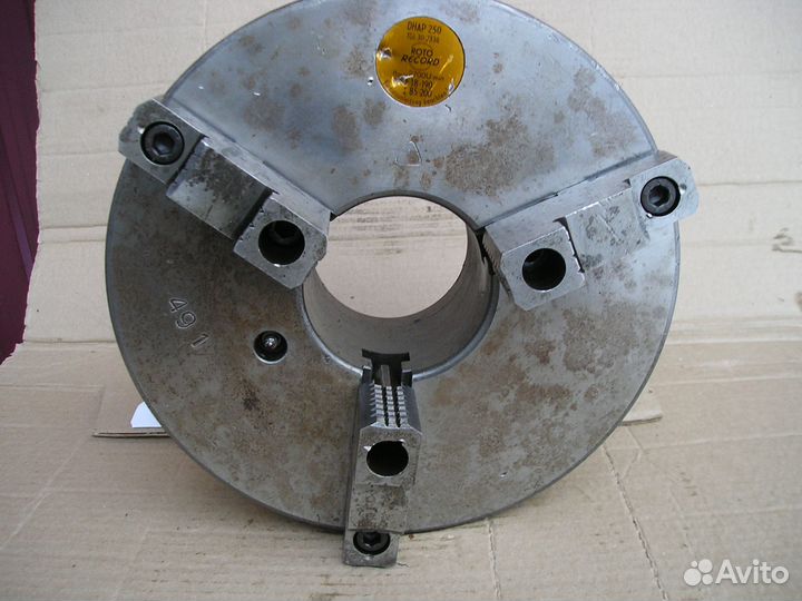 Патрон токарный 250 на планшайбу