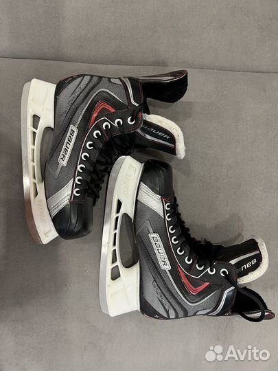 Хоккейные коньки bauer
