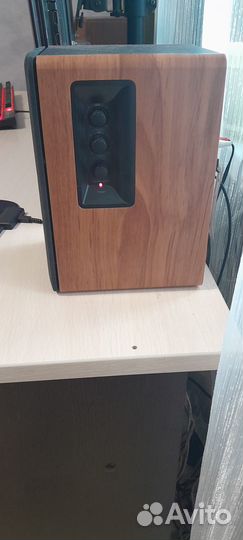 Продаю колонки Edifier R1280DBs