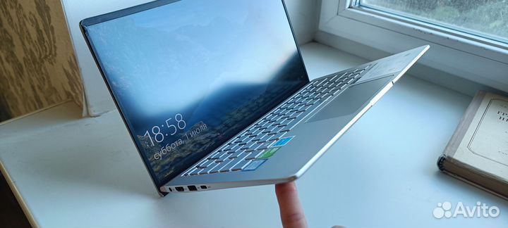 Ноутбук Asus ZenBook 13'3