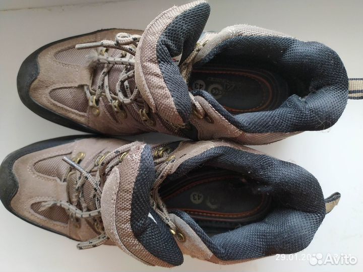 Трекинговые кроссовки Bona