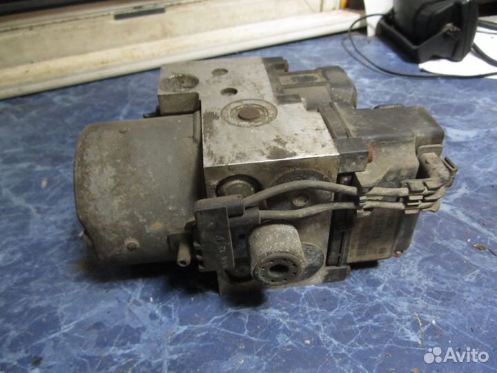 Блок ABS audi vw 8E0614111