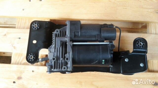 Компрессор пневмо-подвески BMW X6 E71