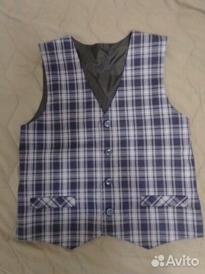 Жилет школьный на мальчика 152 размер
