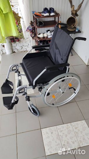 Инвалидная коляска