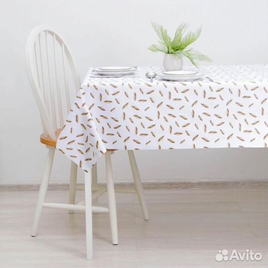 Клеёнка столовая на тканевой основе Доляна «Пёрышк