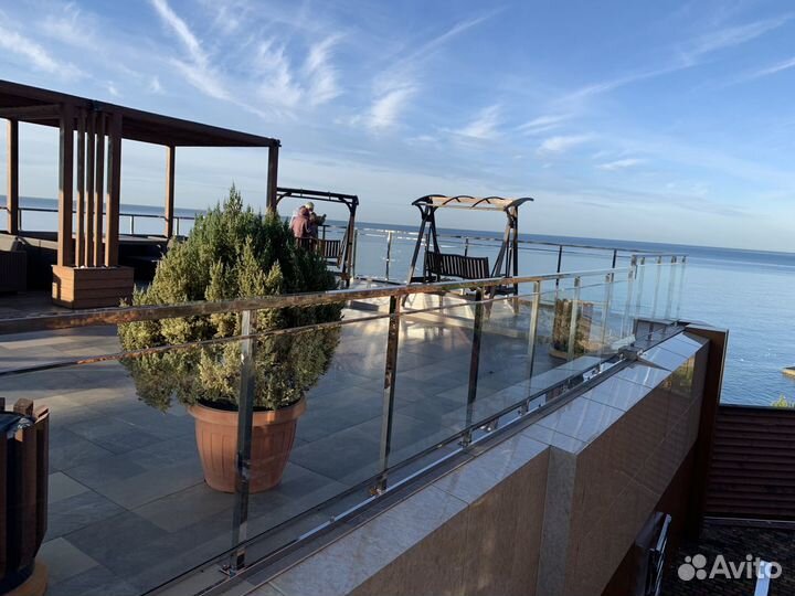 Ограждения из нержавеющей стали со стеклом