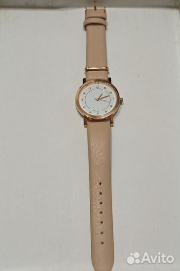 Часы наручные женские