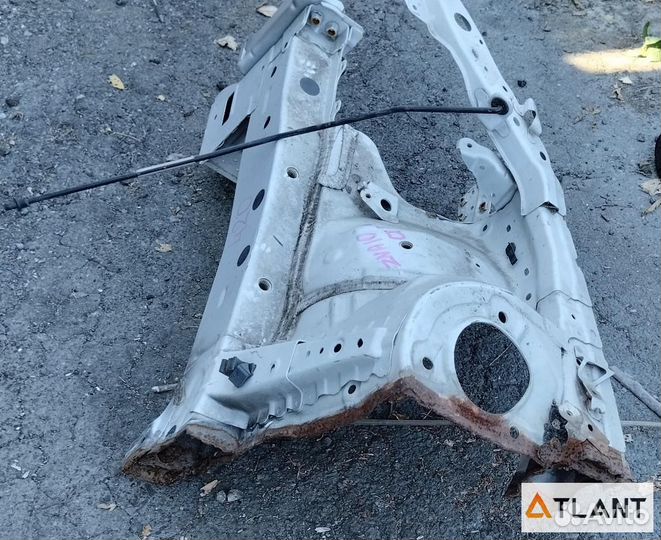 Лонжерон передний правый lexus CT200H