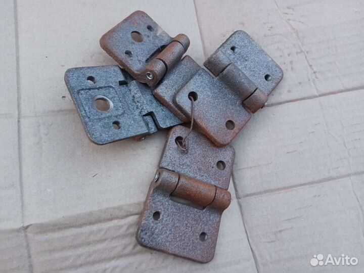 Петли задних дверей на Газель