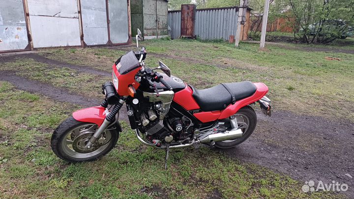 Продам дорожный мотоцикл Yamaha Fzx 750