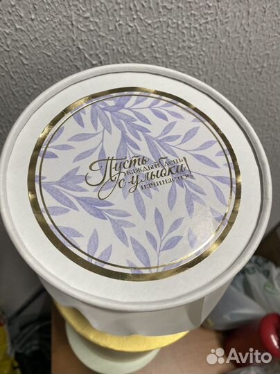 Коробки для цветов / шляпные коробки