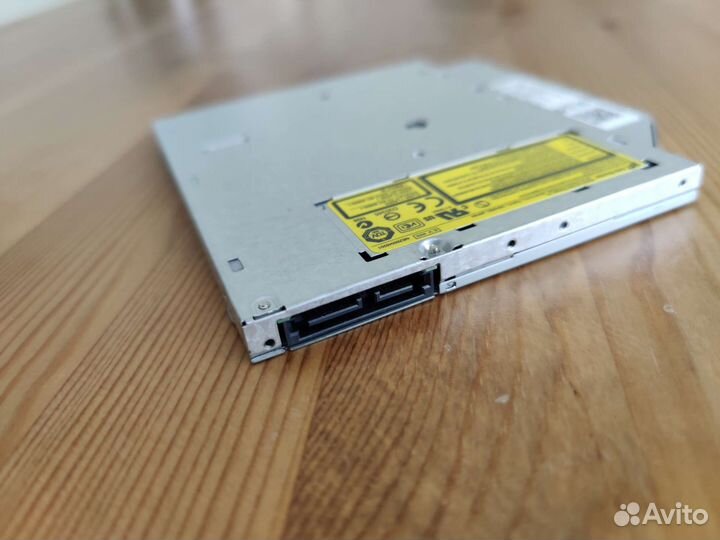 Дисковод DVD RW DL Hitachi-LG GUA0N